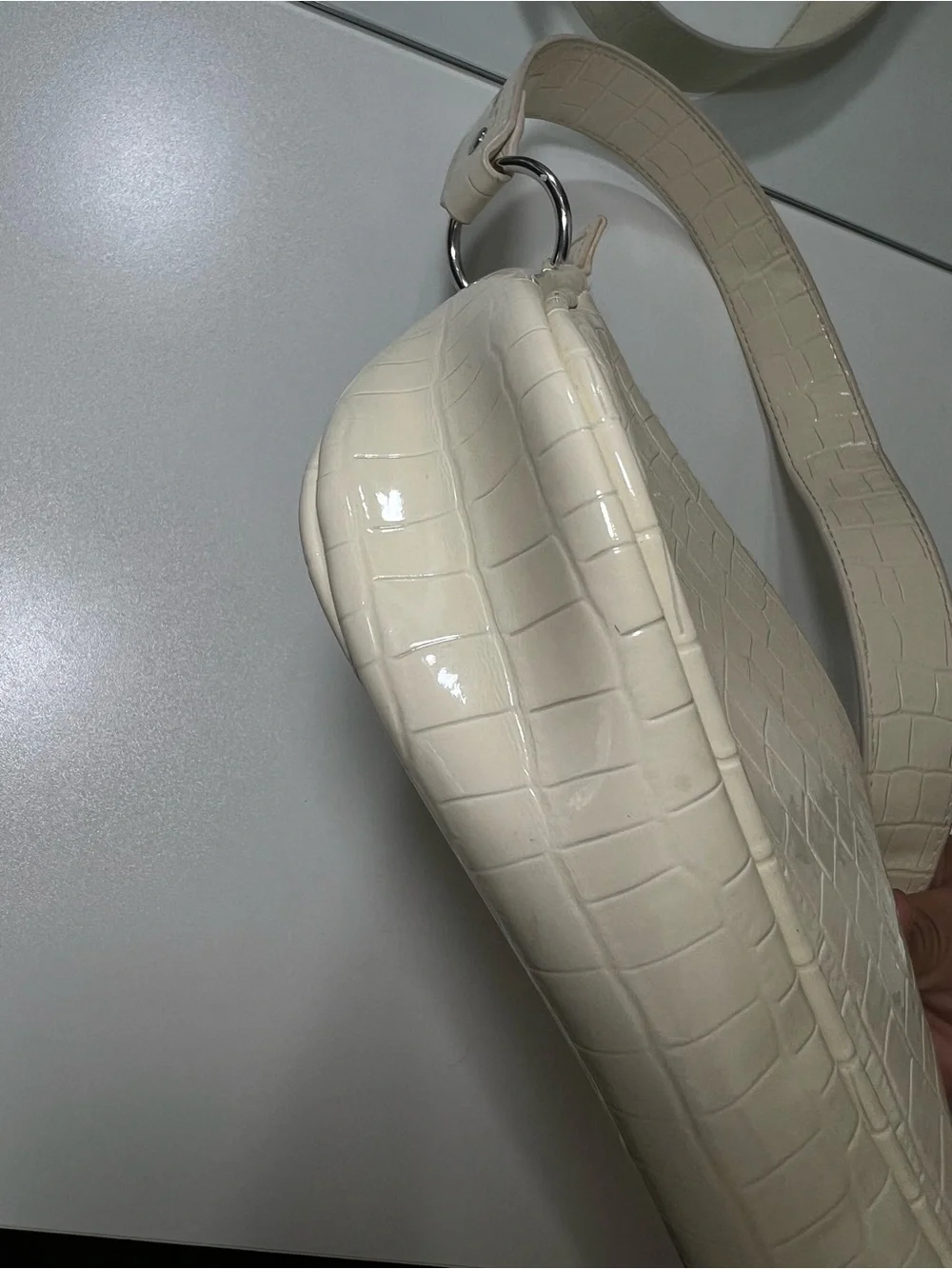 H&M Cream Croc-Embossed Shoulder Bag - Minimal Chic